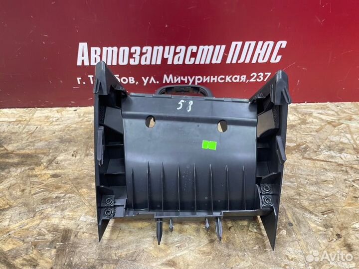 Центральная консоль Volkswagen Polo