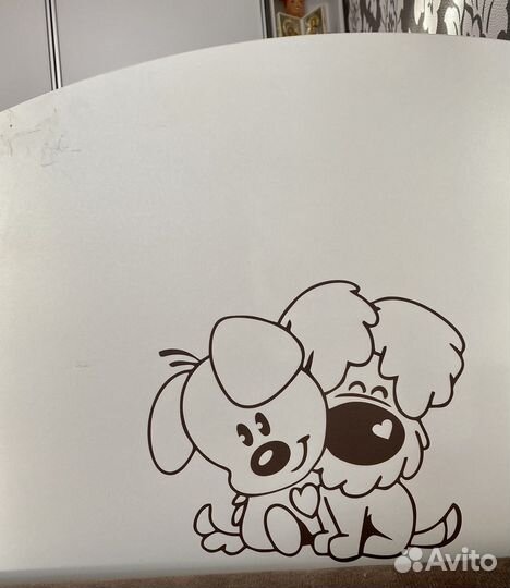 Детская кроватка с маятником и ящиком