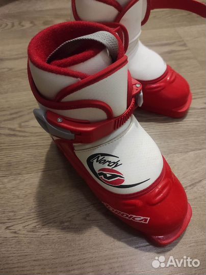 Горнолыжные ботинки детские