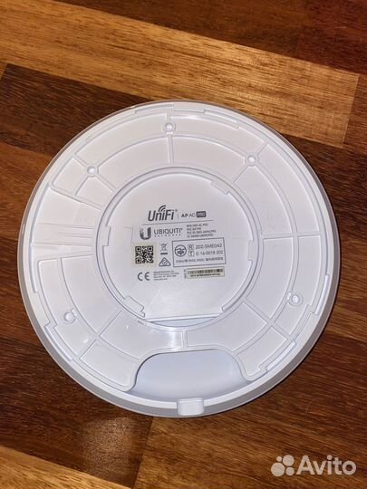 Точка доступа Ubiquiti UniFi Pro