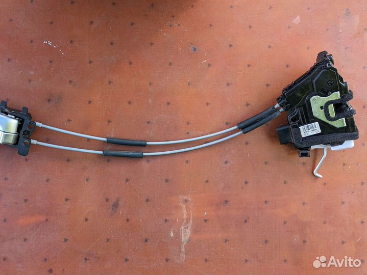 Замок двери задний левый kia cerato 2