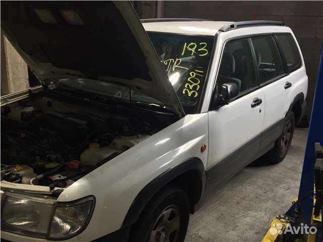 Разбор на запчасти Subaru Forester (S10)