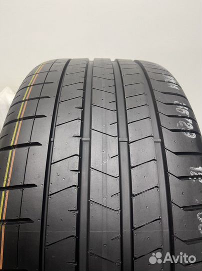 Mercedes-Benz GLS X167, Pirelli 275/45, 215/35 R21