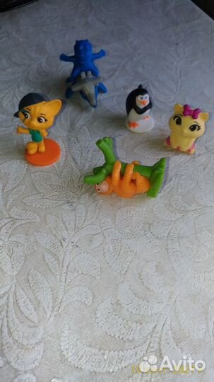 Киндеры Человек паук,Леди Баг,Натунс,Буба