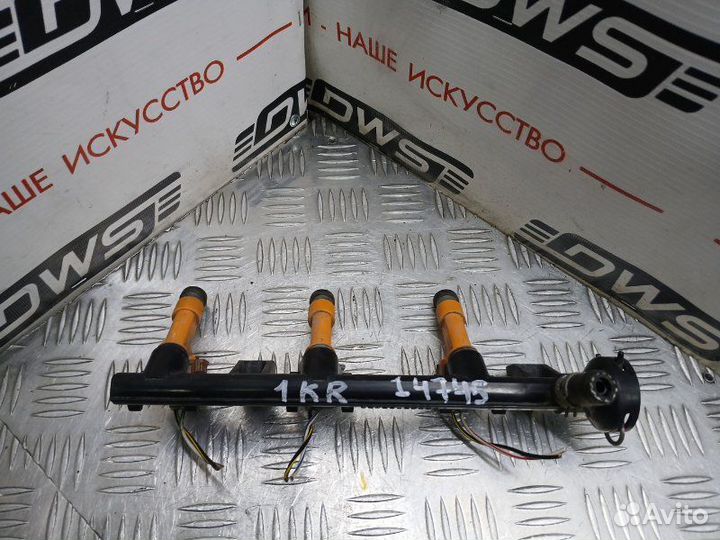 Форсунка топливная Toyota Passo KGC10 1KR-FE