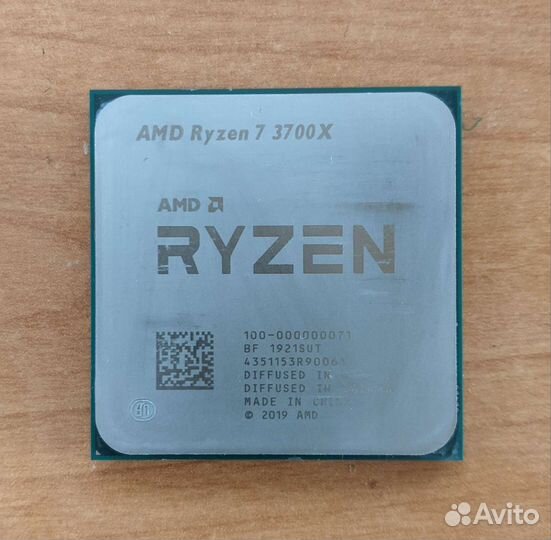 Процессор Ryzen 7 3700X