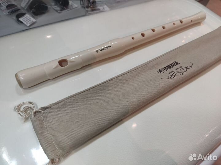 Блок-флейта Yamaha YRF-21, барочная система