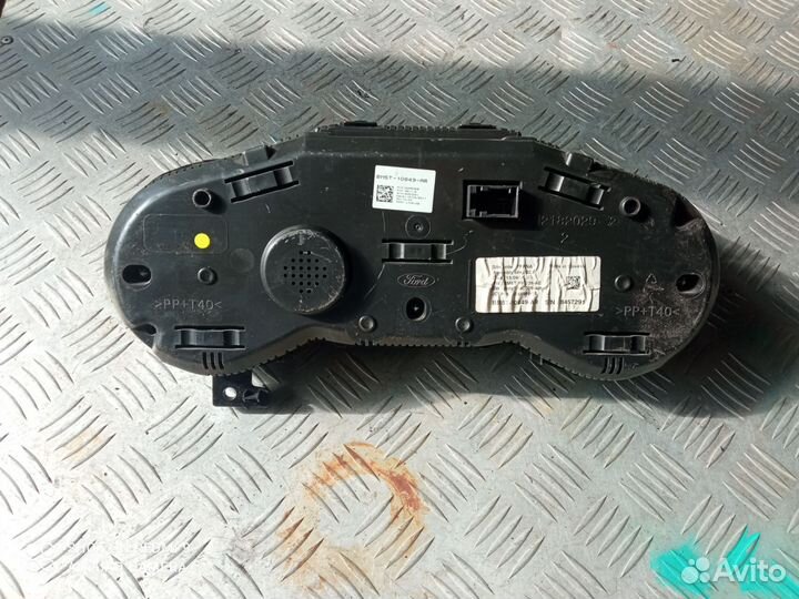 Щиток приборов Ford Focus 3 с дефектом