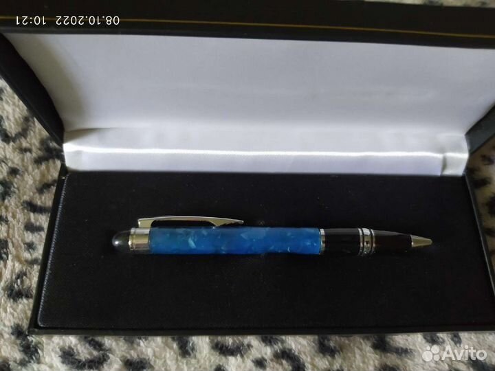 Мужские и женские аксессуары