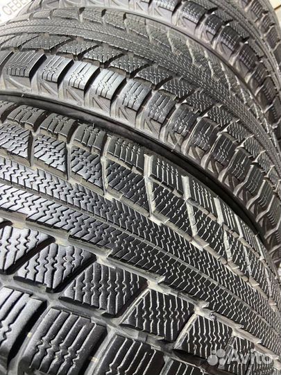 Triangle TR777 215/60 R17 96H