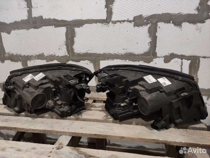 Фара правая левая Mercedes GLA 2013-17