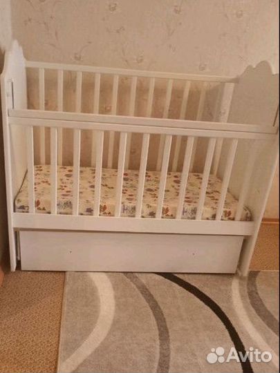 Детская кроватка