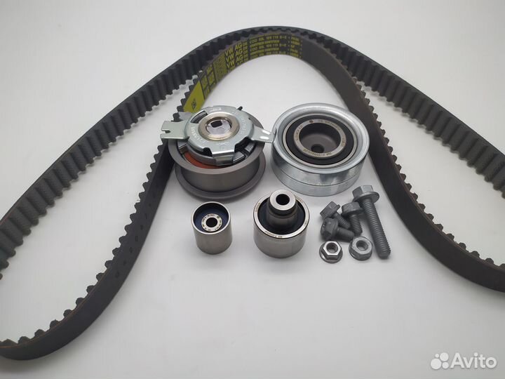 Комплект ремня грм Volkswagen Skoda 03l198119F