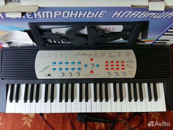 Синтезатор с микрофоном D-00007