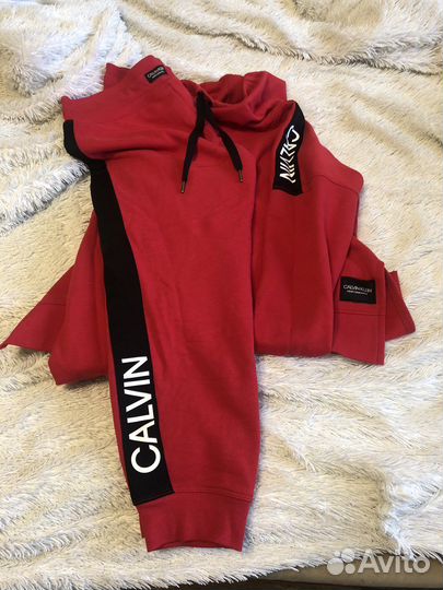 Спортивный костюм женский