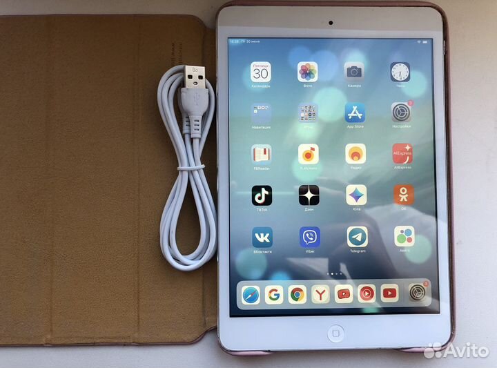 iPad mini 2 32гб LTE