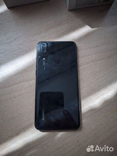 HUAWEI P20, 4/128 ГБ