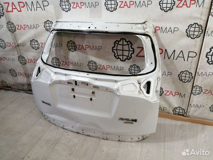 Крышка багажника задняя Toyota Rav4 XA40 2012-2015