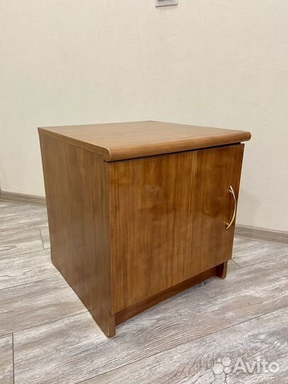 Тумба прикроватная тумбочка