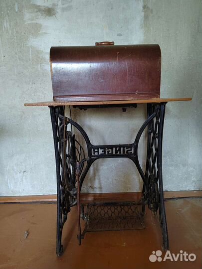 Швейная машина зингер Singer