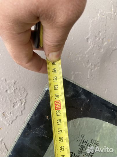 Продам лобовое стекло мазда титан 2000г