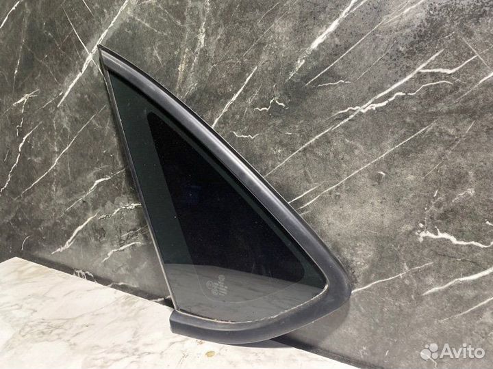 Форточка кузова задняя левая Volkswagen Polo MK5