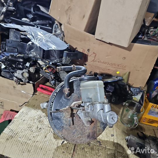 Ваккумный усилитель тормозов Toyota Corolla E110