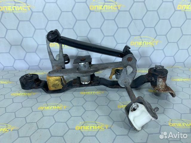 Рычаги кулисы кпп Opel Astra H Z18XER