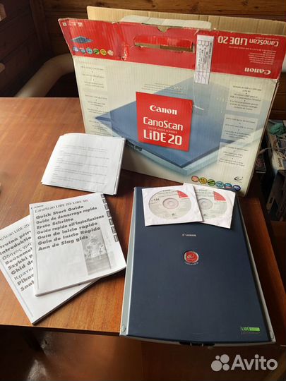 Сканер Canon CanoScan LiDE20