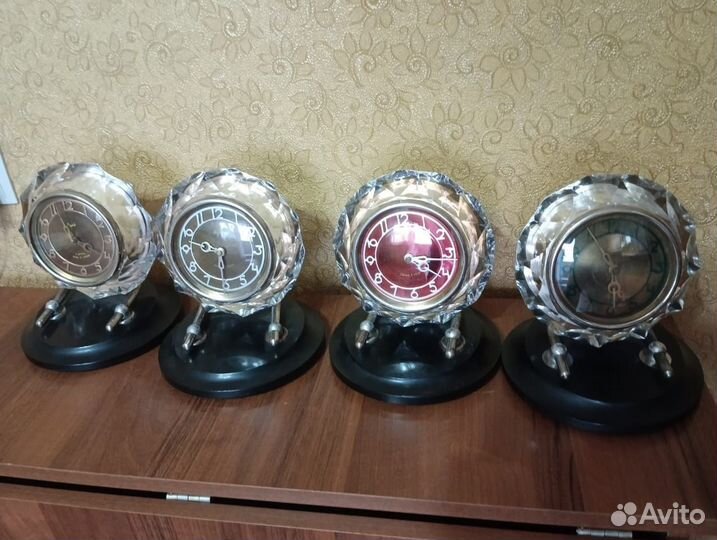 Часы разные механика и кварц