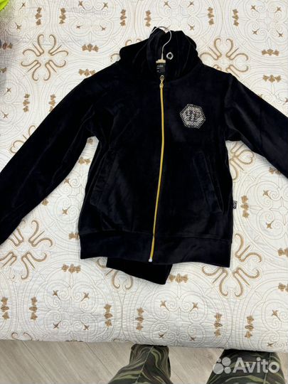 Костюм женский