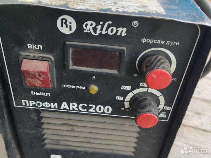 Сварочный инвертор Riton ARC200