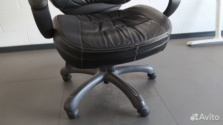 Офисное кресло бу