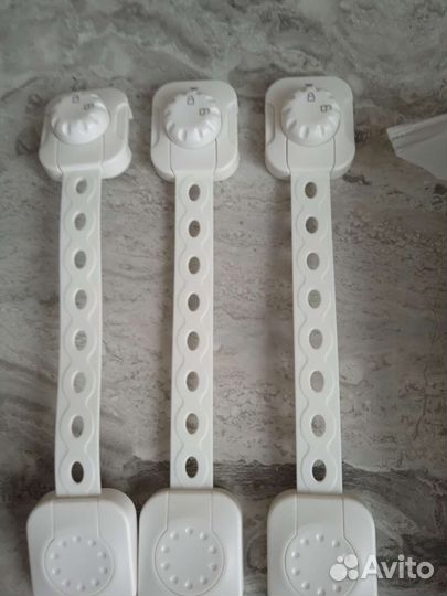 Детский замок для мебели