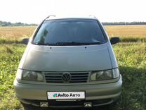 Volkswagen Sharan 2.0 MT, 1996, 460 000 км, с пробегом, цена 420 000 руб.