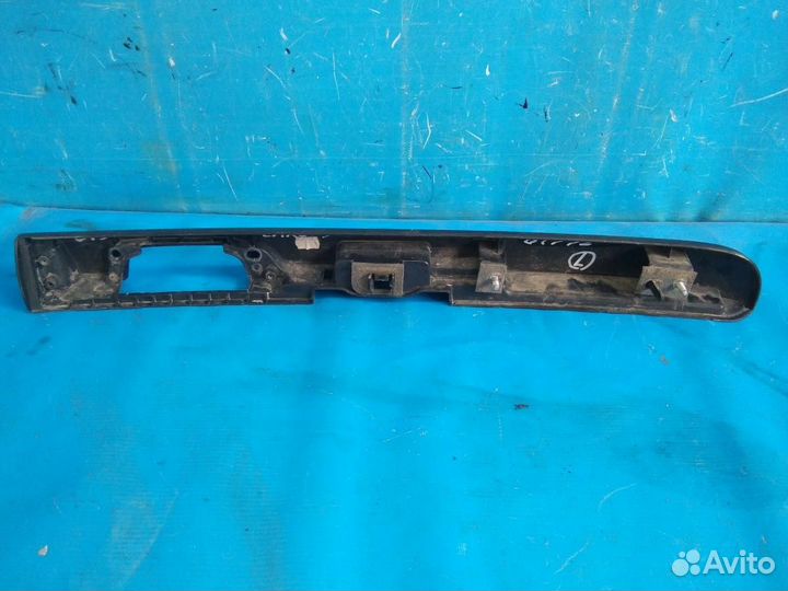 Накладка двери багажника VAZ LADA Largus 2011