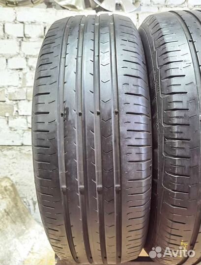 Continental ContiPremiumContact 5 215/60 R16 95V