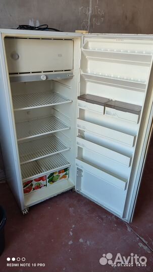 Холодильник Бирюса 280