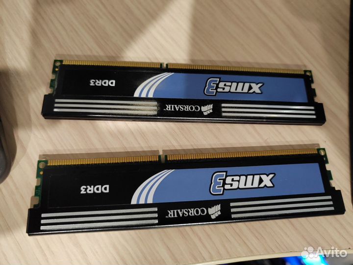 Оперативная память Corsair XMS3 4GB DDR3 1600MHz