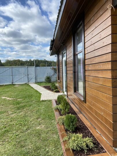 Дом 221 м² на участке 12,7 сот.