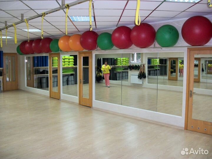 Стойка стеллаж для гимнастических мячей-фитболов