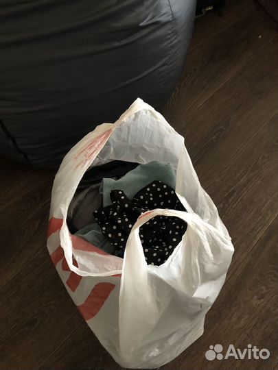 Пакет фирменных вещейдля девушки