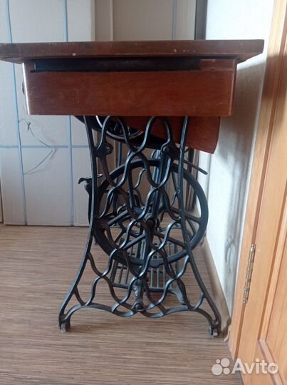 Швейная машина пмз ручная с тумбой