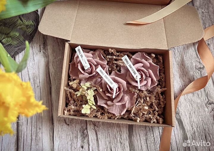 Свечи в виде роз