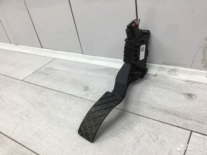 Педаль газа Audi A3 универсал cmba 2013