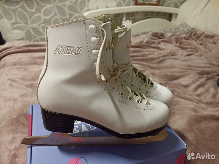 Коньки фигурные 34 размер Atemi