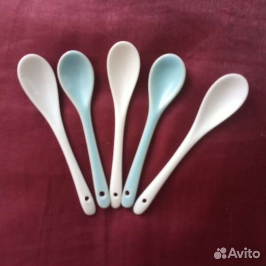 Ложки нерж. и фарфор, лоток