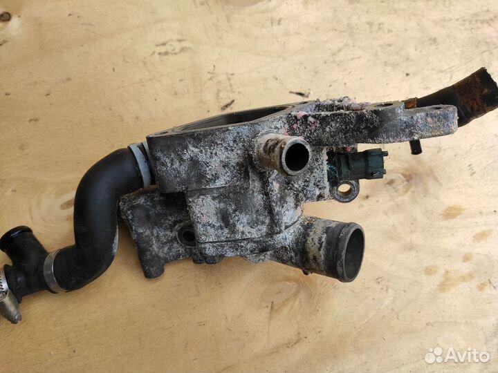 Корпус термостата Z17DTH Opel Astra H Meriva A