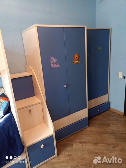 Стенка в детскую с двухъярусной кроватью