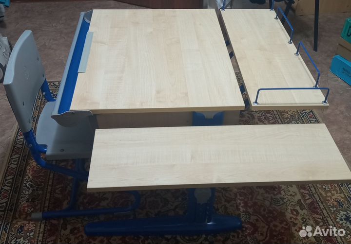 Растущая парта и стул Дэми